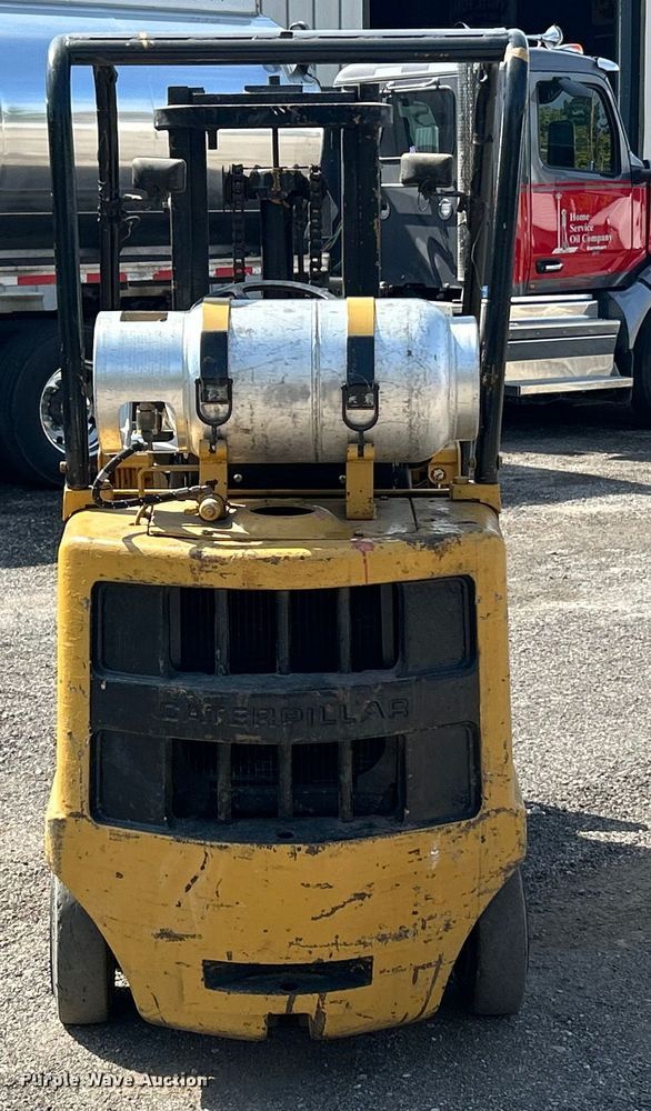 image for item ET3250 Caterpillar T35B forklift