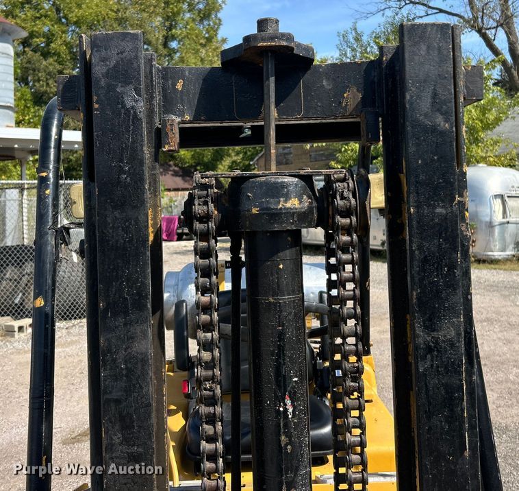 image for item ET3250 Caterpillar T35B forklift