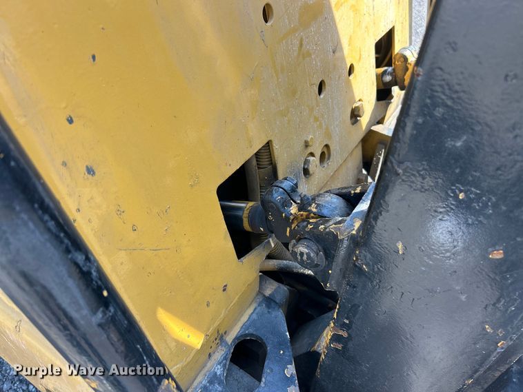 image for item ET3250 Caterpillar T35B forklift