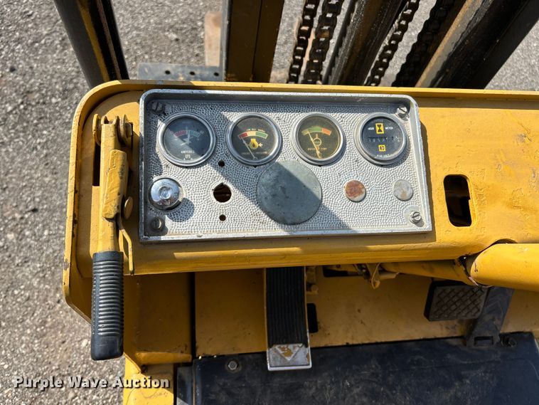 image for item ET3250 Caterpillar T35B forklift