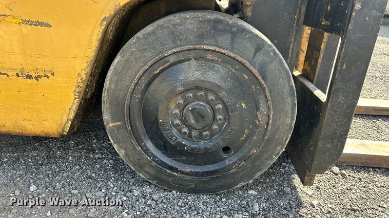 image for item ET3250 Caterpillar T35B forklift