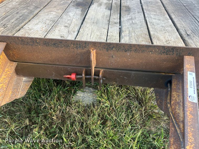 image for item ET3252 2002 Belshe WB-1 equipment trailer