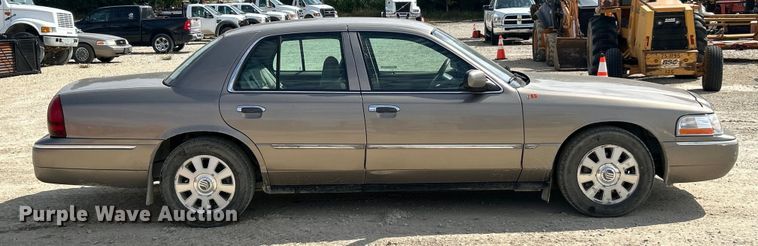 image for item ET3262 2003 Mercury Grand Marquis 