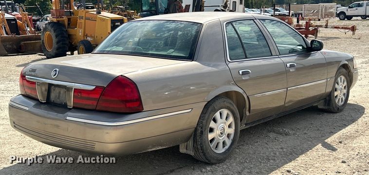 image for item ET3262 2003 Mercury Grand Marquis 