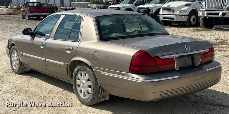 image for item ET3262 2003 Mercury Grand Marquis 