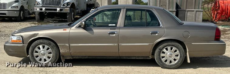 image for item ET3262 2003 Mercury Grand Marquis 