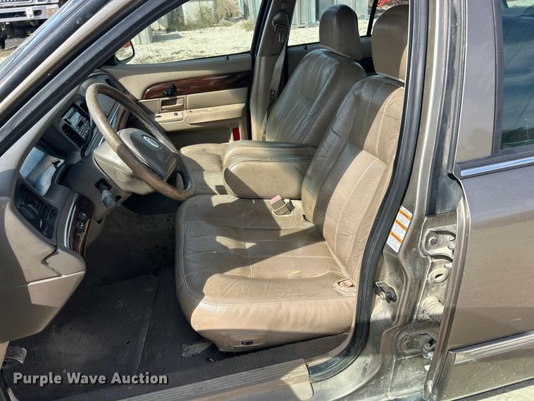 image for item ET3262 2003 Mercury Grand Marquis 
