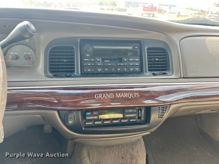 image for item ET3262 2003 Mercury Grand Marquis 