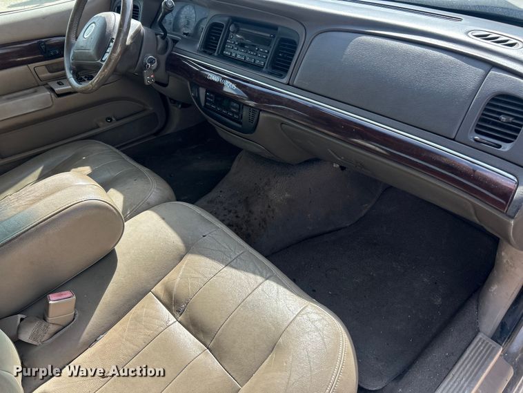 image for item ET3262 2003 Mercury Grand Marquis 