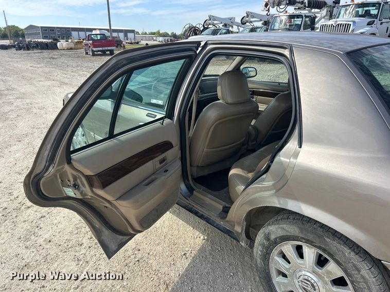 image for item ET3262 2003 Mercury Grand Marquis 