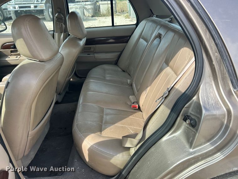 image for item ET3262 2003 Mercury Grand Marquis 