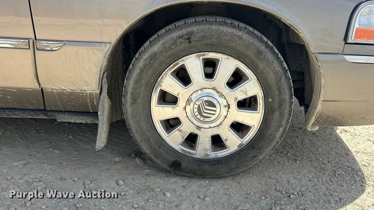 image for item ET3262 2003 Mercury Grand Marquis 