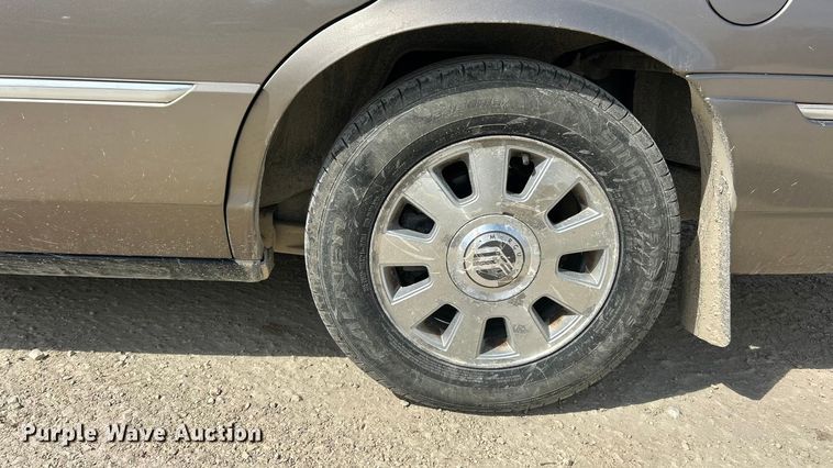 image for item ET3262 2003 Mercury Grand Marquis 