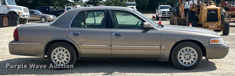 image for item ET3263 2003 Mercury Grand Marquis 
