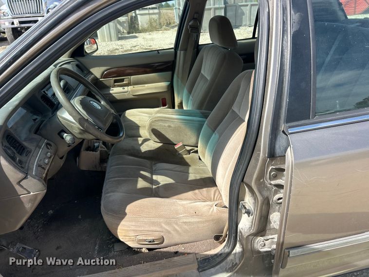 image for item ET3263 2003 Mercury Grand Marquis 