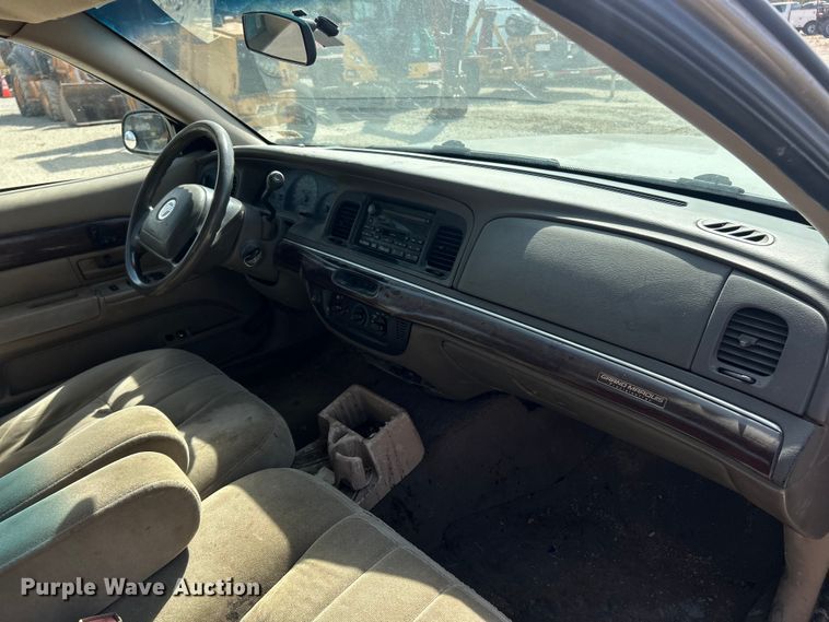 image for item ET3263 2003 Mercury Grand Marquis 