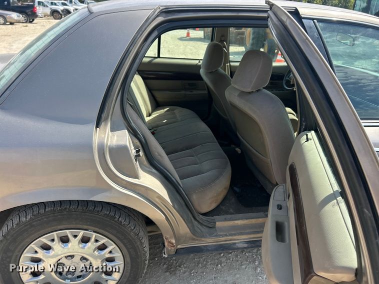 image for item ET3263 2003 Mercury Grand Marquis 