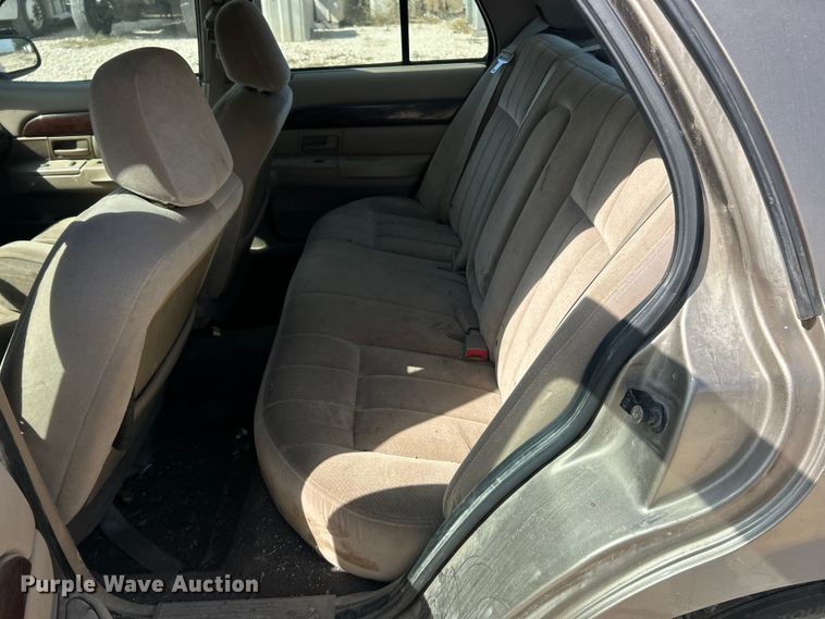 image for item ET3263 2003 Mercury Grand Marquis 