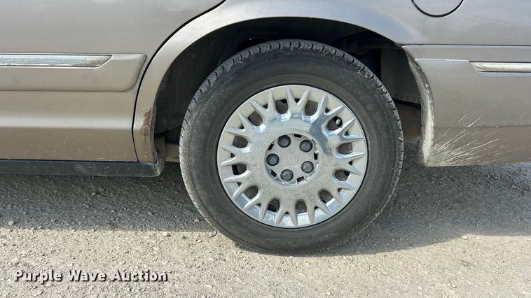 image for item ET3263 2003 Mercury Grand Marquis 