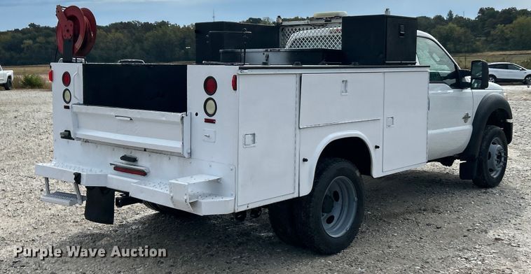 image for item ET3322 2011 Ford F550 utility / service truck