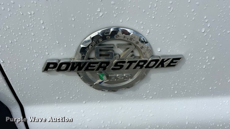 image for item ET3322 2011 Ford F550 utility / service truck