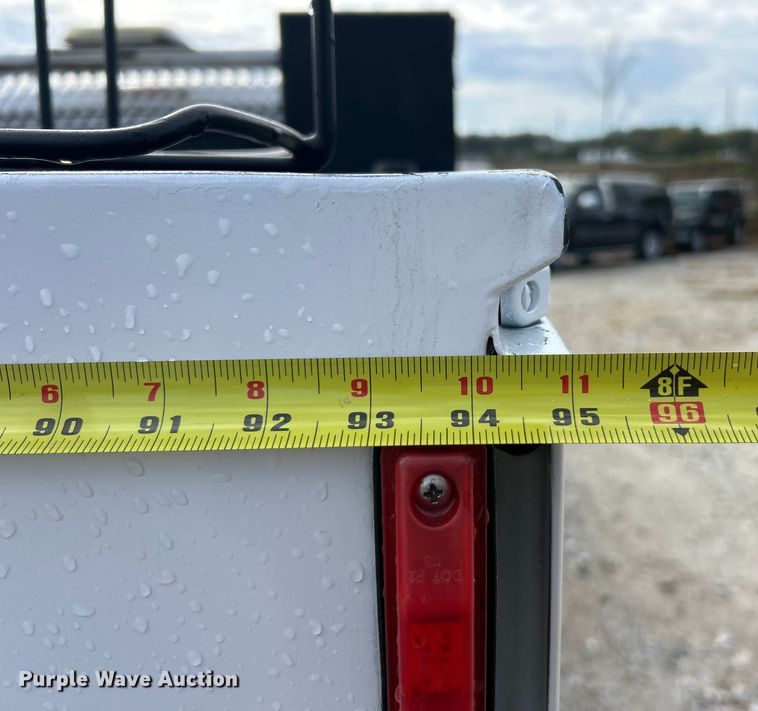 image for item ET3322 2011 Ford F550 utility / service truck