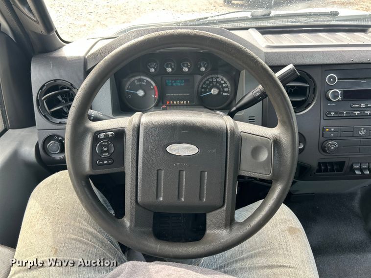 image for item ET3322 2011 Ford F550 utility / service truck