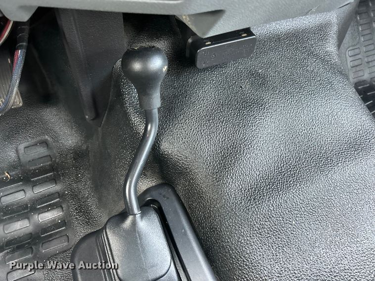 image for item ET3322 2011 Ford F550 utility / service truck