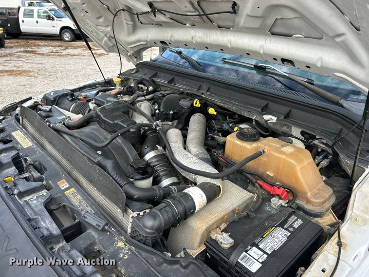 image for item ET3322 2011 Ford F550 utility / service truck