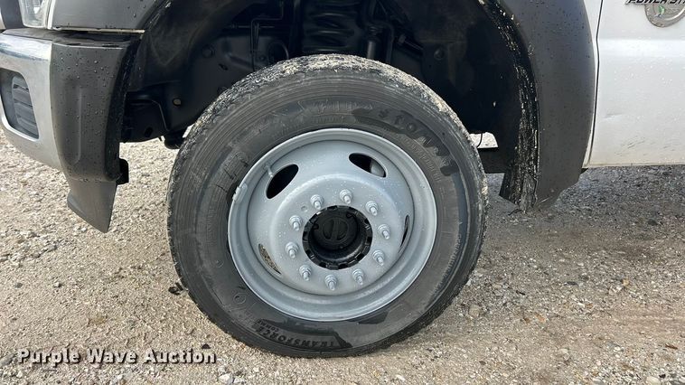 image for item ET3322 2011 Ford F550 utility / service truck