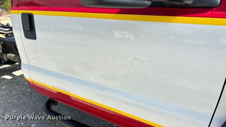 image for item ET3323 2008 Ford F550 truck cab and chassis