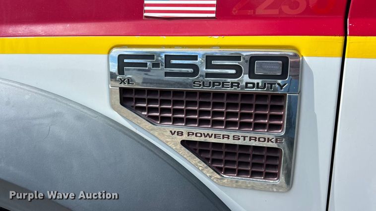image for item ET3323 2008 Ford F550 truck cab and chassis