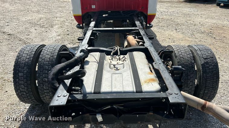image for item ET3323 2008 Ford F550 truck cab and chassis