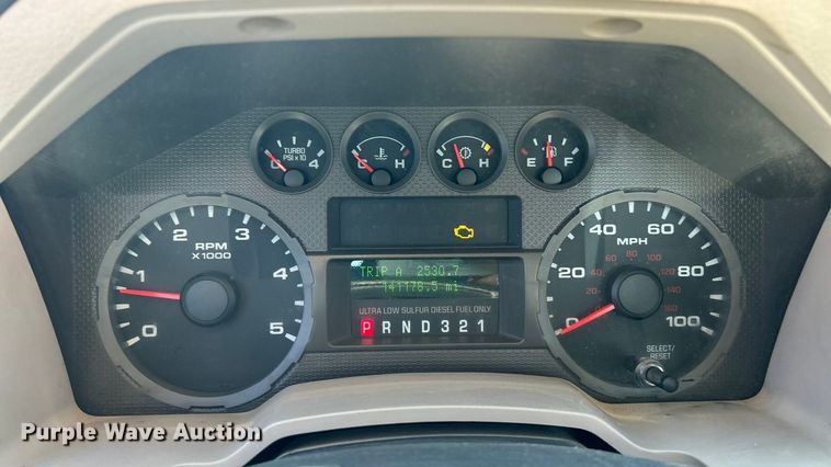 image for item ET3323 2008 Ford F550 truck cab and chassis