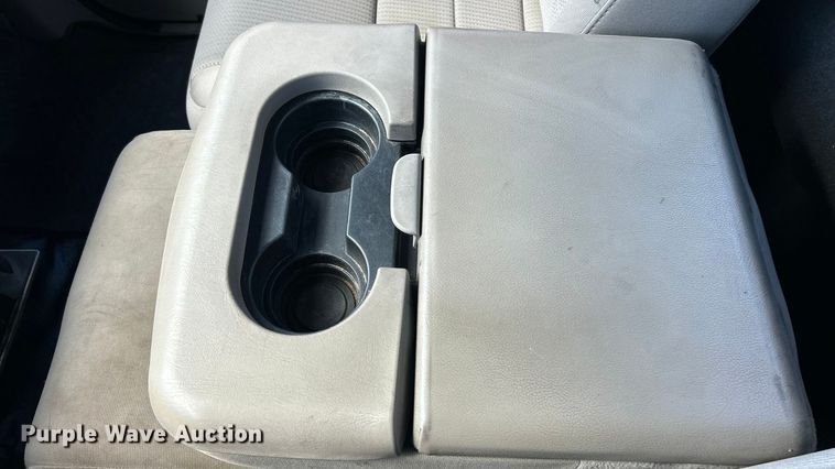 image for item ET3323 2008 Ford F550 truck cab and chassis