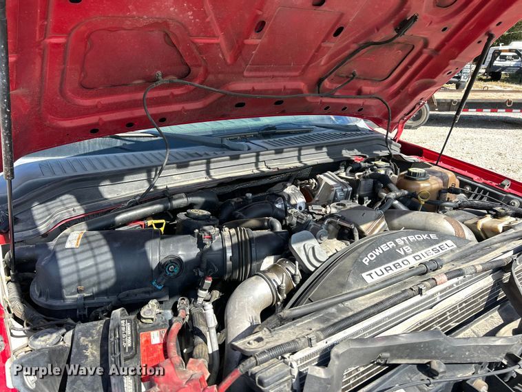 image for item ET3323 2008 Ford F550 truck cab and chassis