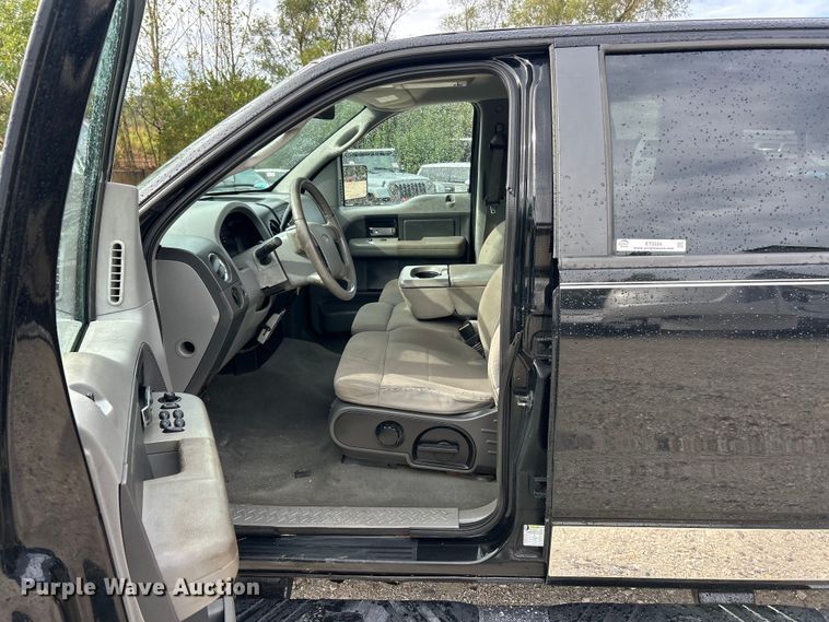 image for item ET3324 2008 Ford F150  SuperCrew pickup truck