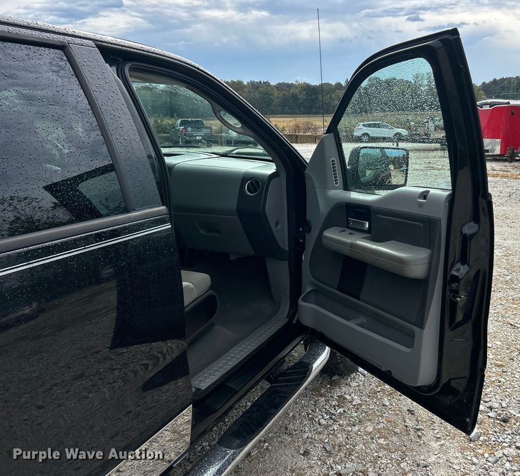 image for item ET3324 2008 Ford F150  SuperCrew pickup truck