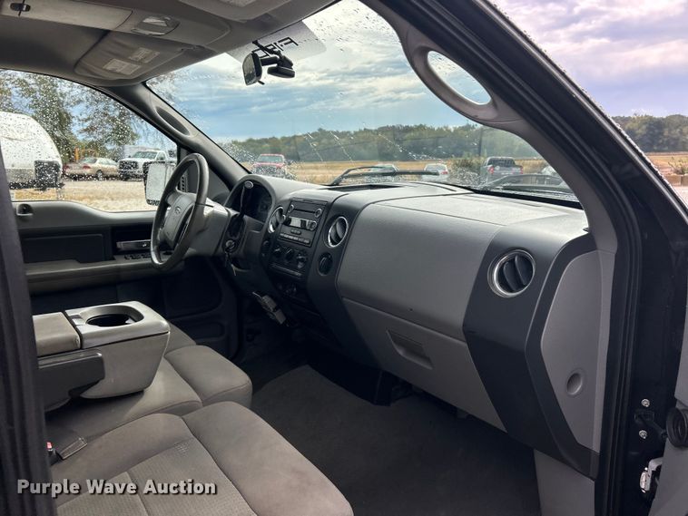 image for item ET3324 2008 Ford F150  SuperCrew pickup truck