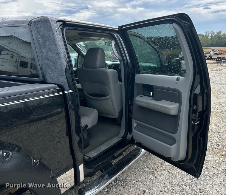 image for item ET3324 2008 Ford F150  SuperCrew pickup truck