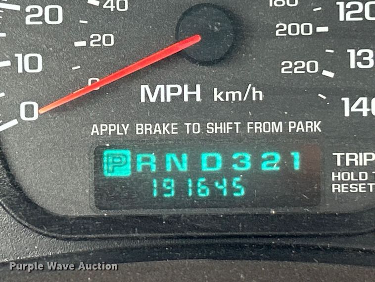 image for item ET3327 2002 Chevrolet Monte Carlo SS 