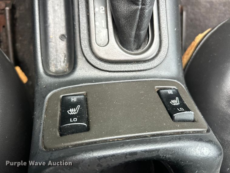 image for item ET3327 2002 Chevrolet Monte Carlo SS 