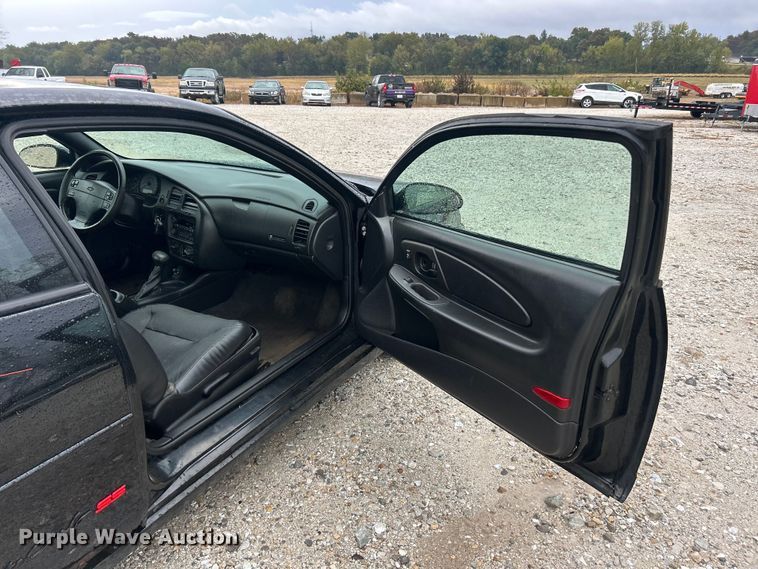 image for item ET3327 2002 Chevrolet Monte Carlo SS 