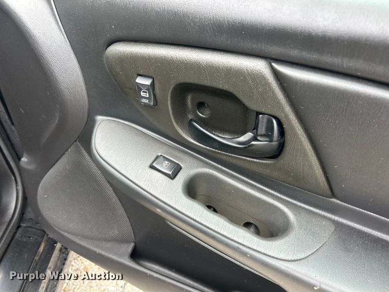 image for item ET3327 2002 Chevrolet Monte Carlo SS 