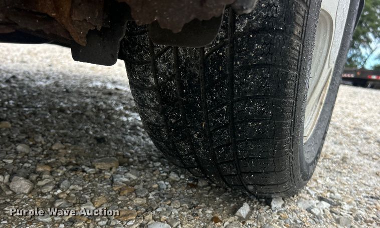 image for item ET3327 2002 Chevrolet Monte Carlo SS 