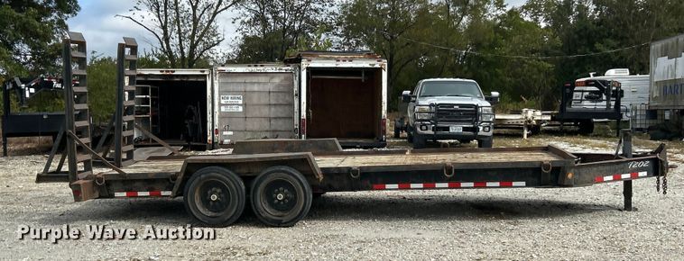 image for item ET3328 2001 Towmaster equipment trailer