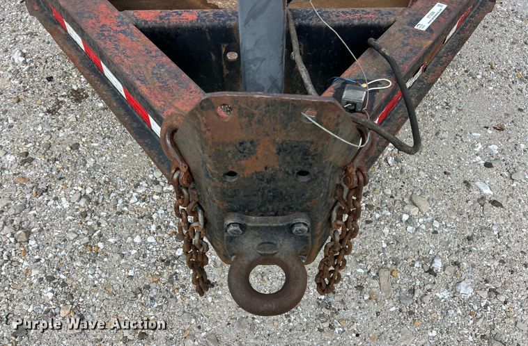 image for item ET3328 2001 Towmaster equipment trailer