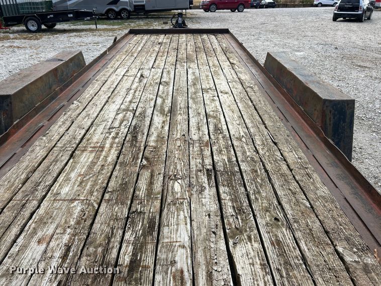 image for item ET3328 2001 Towmaster equipment trailer