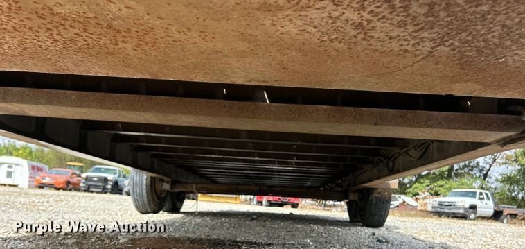 image for item ET3328 2001 Towmaster equipment trailer