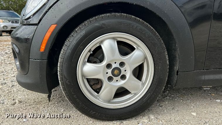 image for item ET3329 2011 Mini Cooper 